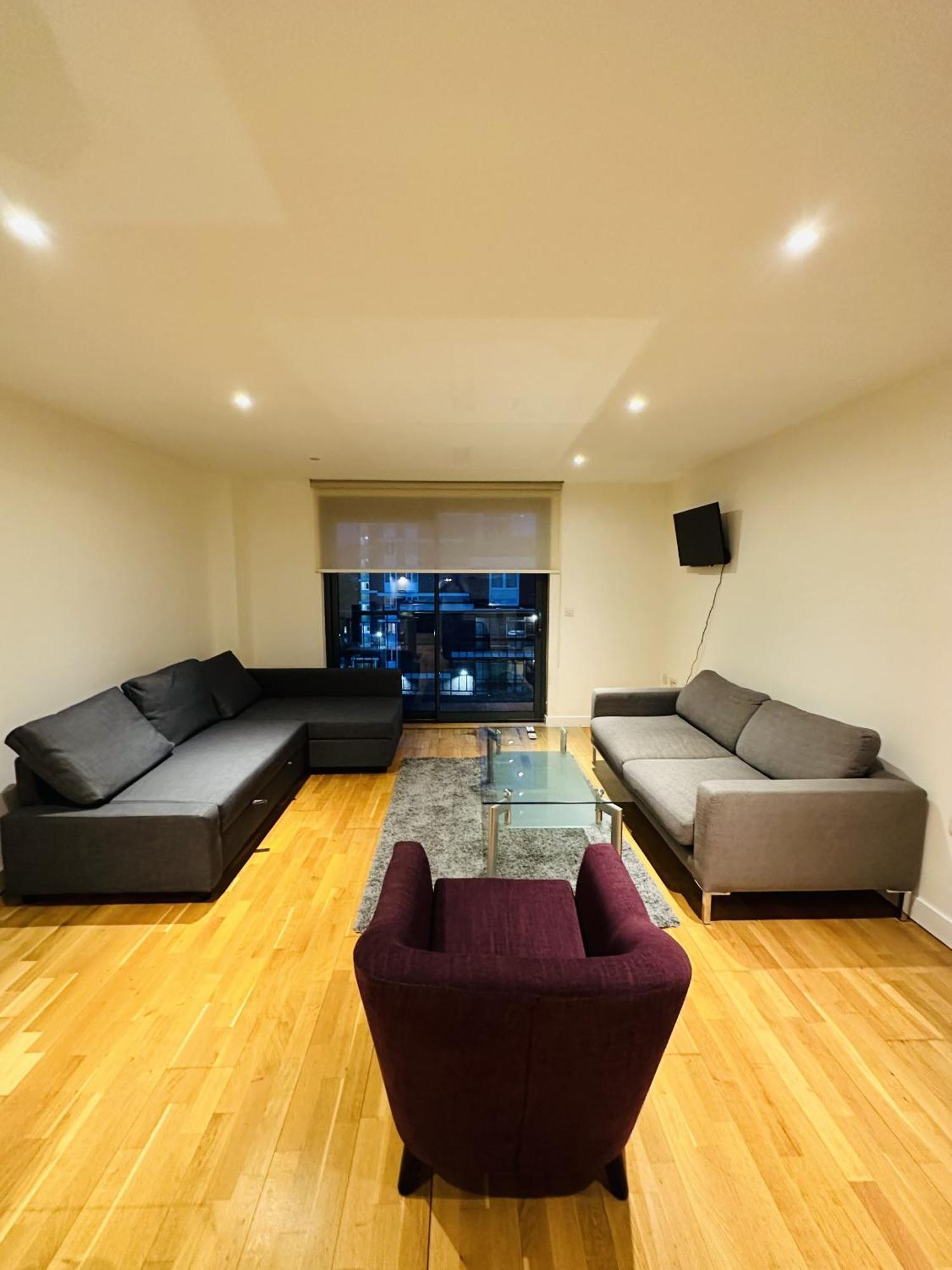 Cosy Modern Tower Bridge Apartment لندن الغرفة الصورة