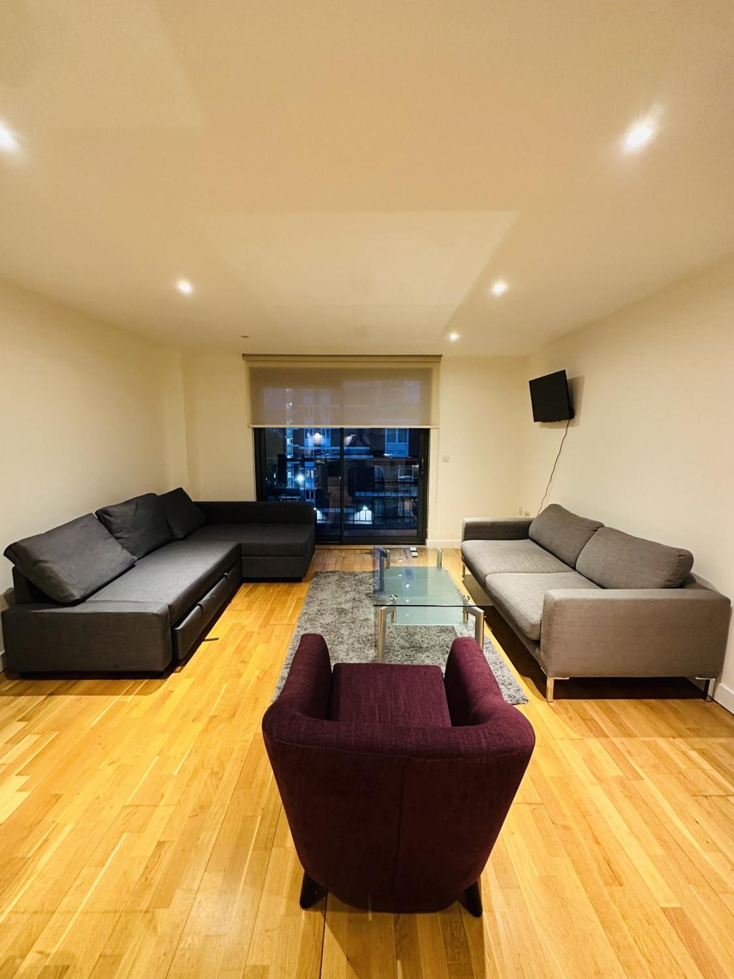 Cosy Modern Tower Bridge Apartment لندن الغرفة الصورة
